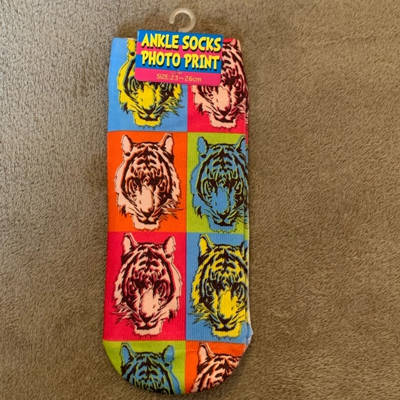 Accessories - Psychedelic tiger socks! New!